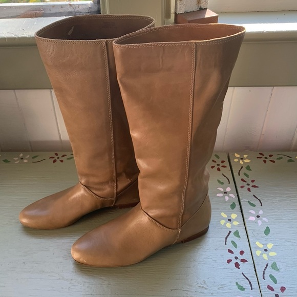 Tan Leather Boots - Le Chateau - Picture 5 of 9